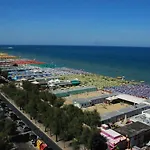 Hotel Caravelle