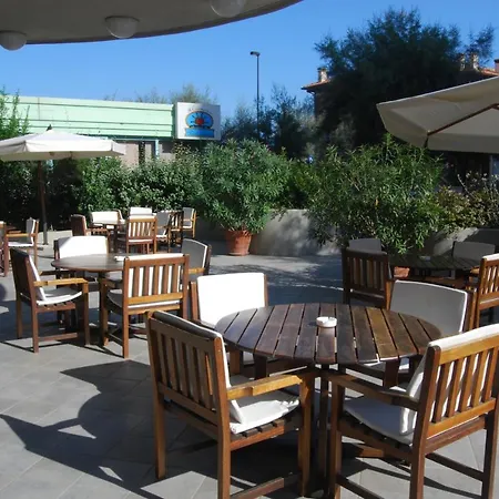 Caravelle Hotel