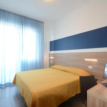 Caravelle Hotel 3*