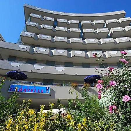 Caravelle Hotel 3*